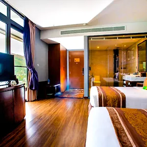 Boton Blue & Hotel